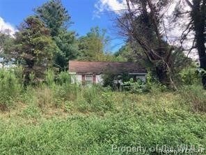 6579 Williams Landing Rd, Hayes, VA 23072
