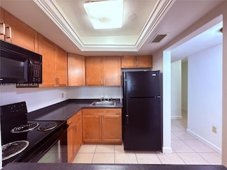 13920 Lake Placid Ct Unit B25, Hialeah, FL 33014