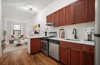 103 W 105th St Unit 1B, New York, NY 10025