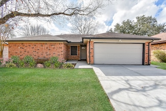 4610 Woodway Ave, Rosenberg, TX 77471