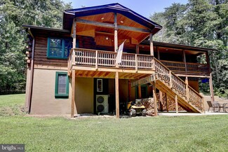 5276 Free State Rd, Marshall, VA 20115