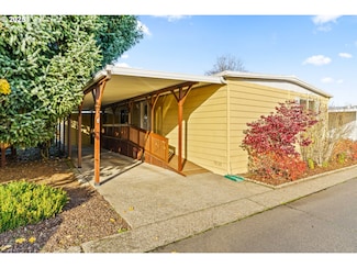 1800 Lakewood Ct Unit 127, Eugene, OR 97402