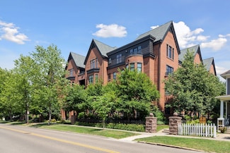 80 Western Ave N Unit 103, Saint Paul, MN 55102