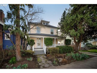 3750 SE Madison St, Portland, OR 97214