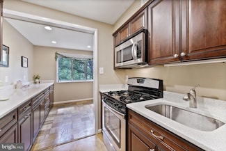 10228 Rockville Pike Unit 201, Rockville, MD 20852