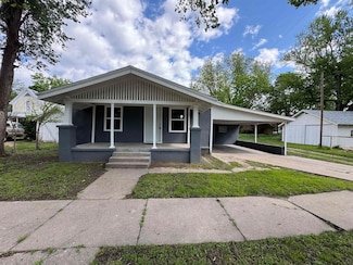 210 E Quincy Ave, Arkansas City, KS 67005