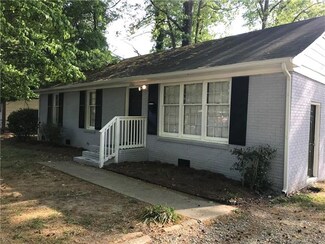 1031 Pondella Dr, Charlotte, NC 28213