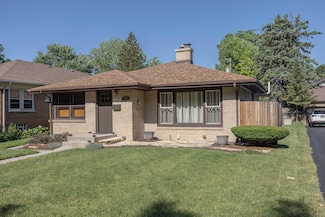 710 Cornelia St, Joliet, IL 60435
