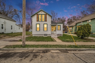 723 Baxter St SE, Grand Rapids, MI 49503