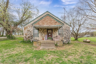 11669 2nd St, Mount Vernon, MO 65712