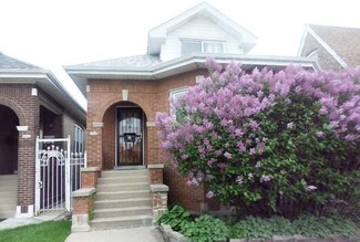 2907 N Long Ave, Chicago, IL 60641