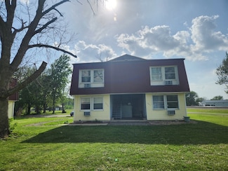 201 S Maple St, Toluca, IL 61369