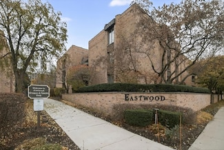 1818 E Shorewood Blvd Unit 310, Milwaukee, WI 53211