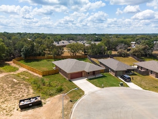 828 Elijah La, Lampasas, TX 76550