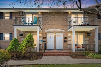 320 South St Unit F, Morristown, NJ 07960