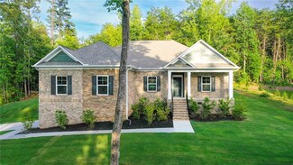 2900 Deadwood Loop, Seneca, SC 29678