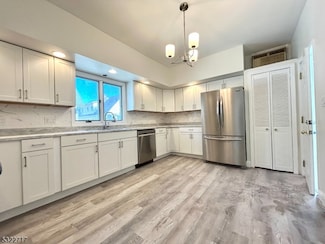 135 Park Ave, Passaic, NJ 07055