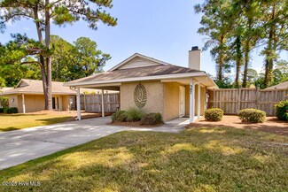 307 Halyard Ct, Wilmington, NC 28405