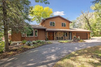 17400 Baugh St NW, Anoka, MN 55303
