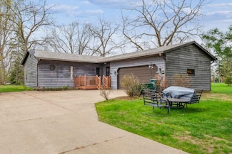 104 W Tower St, Roberts, WI 54023