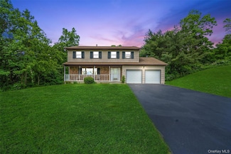 14 Cheesecote Ct, Stony Point, NY 10980
