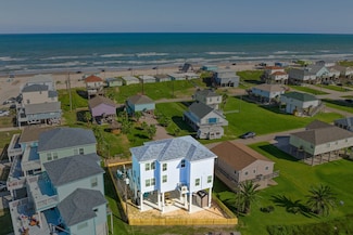 622 Crane Ct, Freeport, TX 77541
