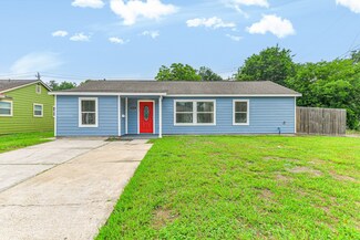 9235 Clearway Dr, Houston, TX 77033