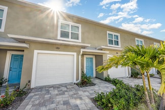 900 Paddleboard Ct, Melbourne, FL 32935