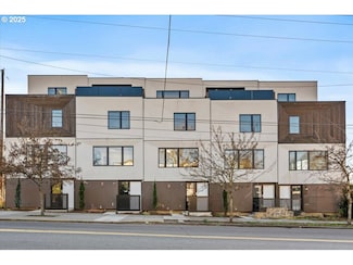2264 SE Division St, Portland, OR 97202
