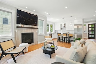 14 Princeton St Unit Fourteen, Newton, MA 02458