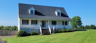 5148 Park Lake Dr, Midland, VA 22728
