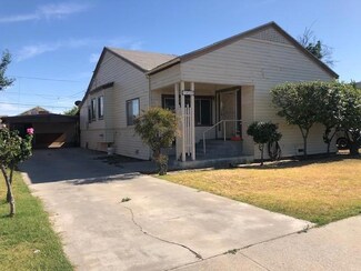 1429 Rose Ave, Selma, CA 93662