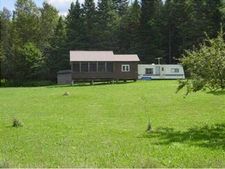 564 E Echo Lake Rd, West Charleston, VT 05872