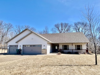 57165 Hickory Ln, Pine City, MN 55063