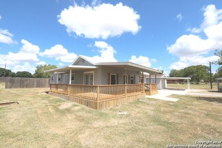 7233 Crow Rd, San Antonio, TX 78263