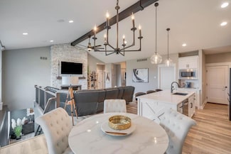 1108 NE Forest Ridge Ct, Ankeny, IA 50021