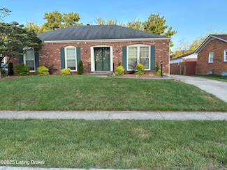 4315 Woodgate Ln, Louisville, KY 40220