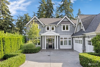 9831 NE 19th St, Bellevue, WA 98004