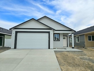 3635 Stardust St, Richland, WA 99338