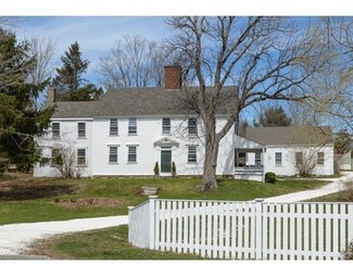 58 Summer St, Marshfield, MA 02050