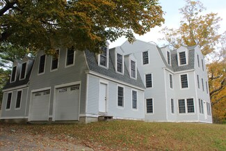 3 Cobbossee Ave, Gardiner, ME 04345