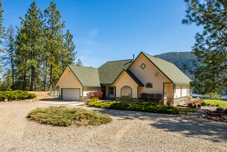 3293 China Bend Rd, Kettle Falls, WA 99141