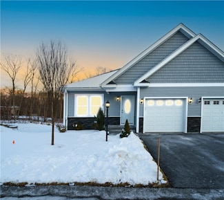 1520 Chopmist Hill Rd Unit 13, Scituate, RI 02857