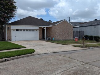 11434 Woodknoll Ln, Houston, TX 77071
