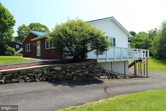 322 Spring Lea Dr, State College, PA 16801