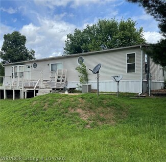 12012 Matthews Ln, Fort Smith, AR 72916