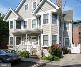 27 Bank St Unit 27, Princeton, NJ 08542