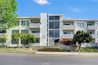 4343 Finley Ave Unit 35, Los Angeles, CA 90027