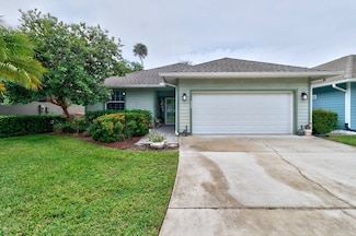 325 Hawthorne Ln, Vero Beach, FL 32962