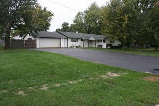 16720 Robinhood Dr, Orland Park, IL 60462